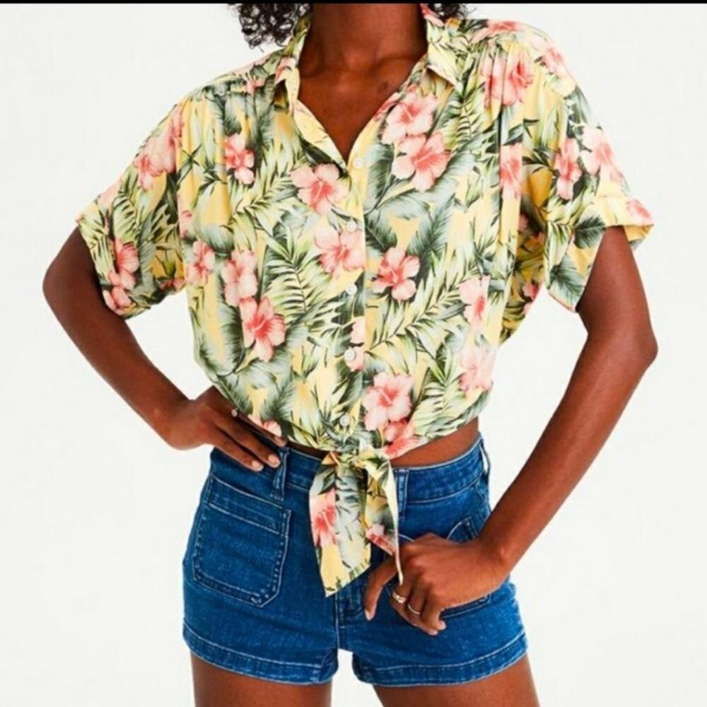 American Eagle Hawaiian Floral Tie Front Crop Top Yellow Women’s XS Oversized